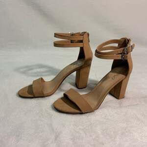 Y-Not? Women's Chunky Hill Shoes Size 8 1/2 (U.S)